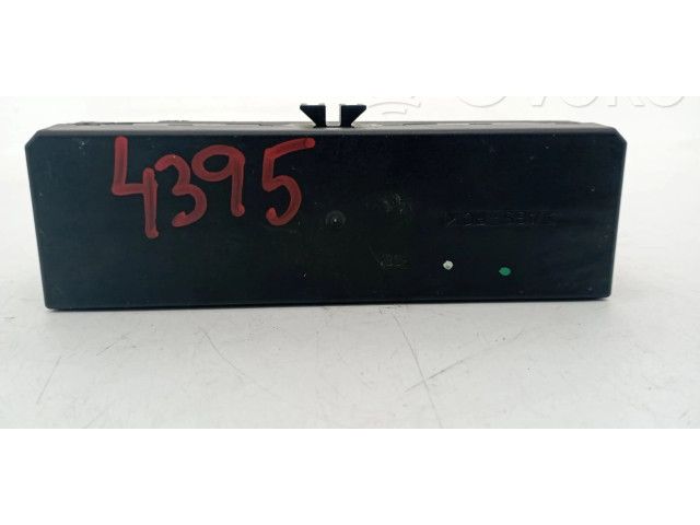  Pojistková skříňka A0005400172   Mercedes-Benz C W202 