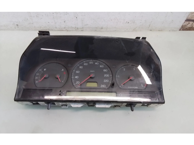 Přístrojová deska  Volvo S70  V70  V70 XC 1999 9168144  