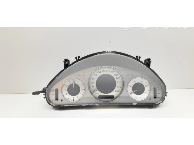Панель приборов A2115408947   Mercedes-Benz E W211       