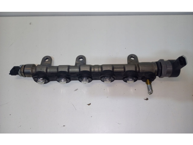 Топливная рампа 0445214173   Nissan X-Trail T31  