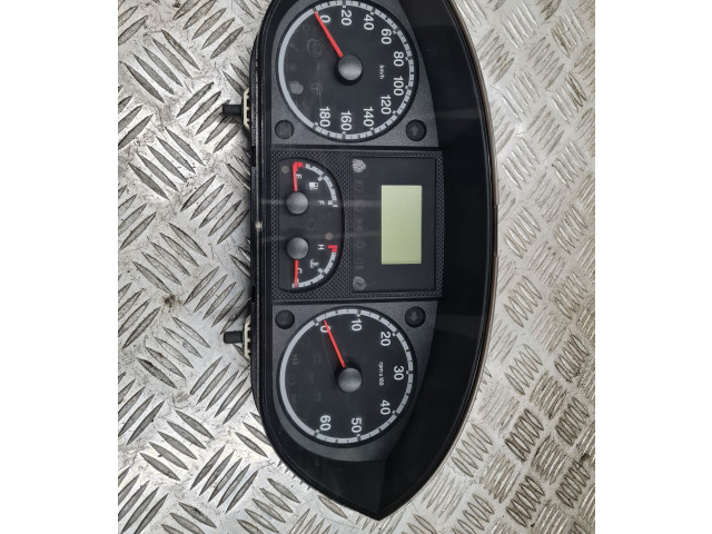 Přístrojová deska  Renault Trafic II (X83) 2006 1340672080, 1340672080  