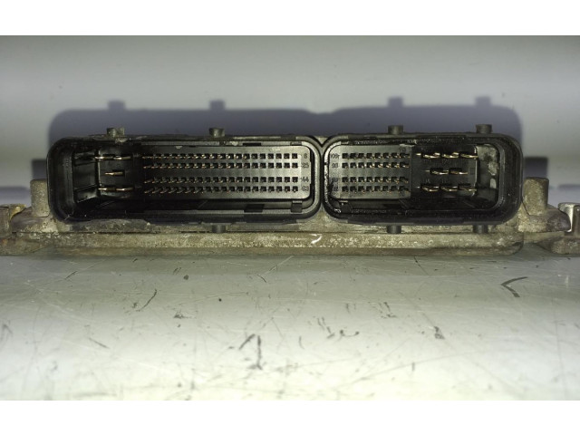 Блок управления двигателем ECU 0281012999   Chrysler Voyager       