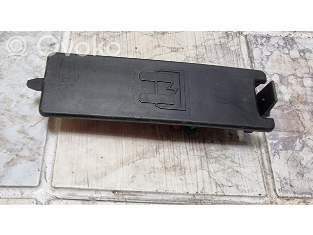 Крышка блока предохранителей 9637466280   Citroen Berlingo    