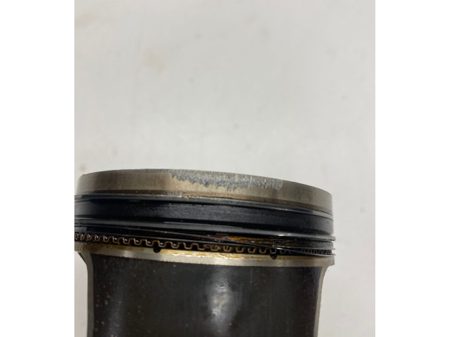 Píst 06M099C, CWG   Audi S5 F5    CWG 