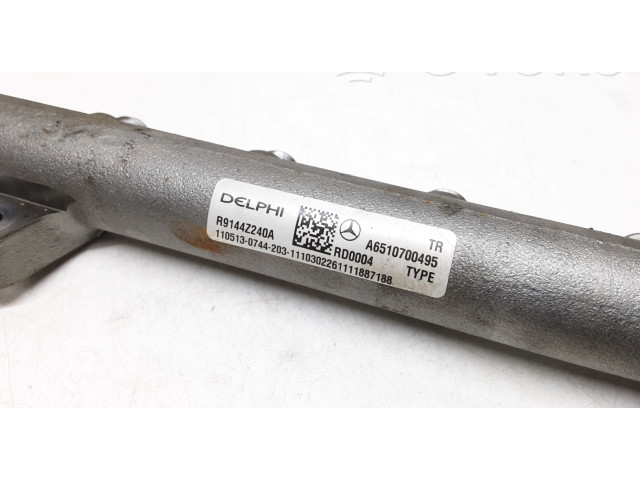 Vstřikovací lišta A6510700495, 9307Z521A   Mercedes-Benz C W204    651911 