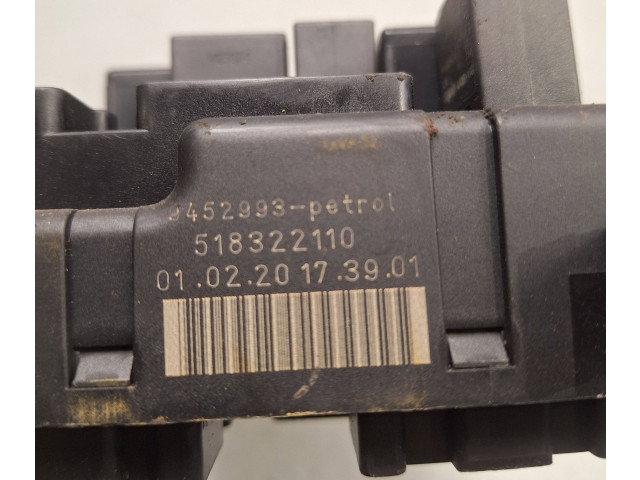   Pojistková skříňka 9452993, 518322110   Volvo S80 2001