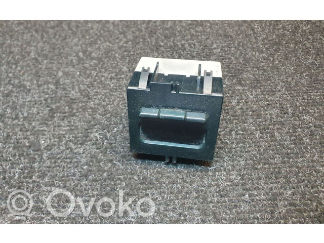 Дисплей    7700839142, 2270002AT   Renault Megane I