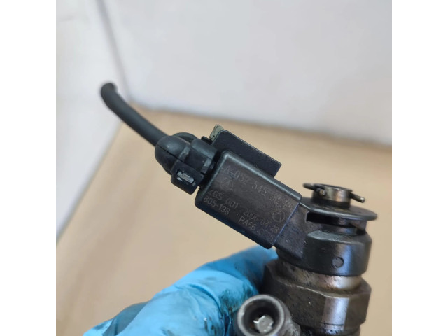 Vstřikovač 0445110167   Mercedes-Benz B W245  pro naftový motor 2.0  