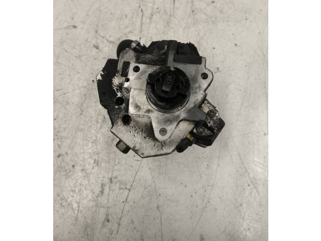 Vstřikovací čerpadlo 8689590   Volvo S80    D 5244 T 