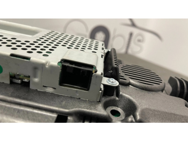 Přístrojová deska  BMW 5 G30 G31 2018 9392558, K879025501  