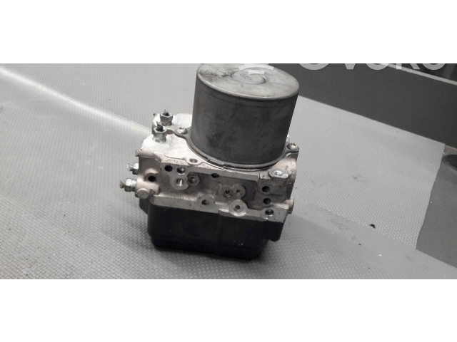 Jednotka ABS 133800-4560   Toyota RAV 4 (XA10) 1999