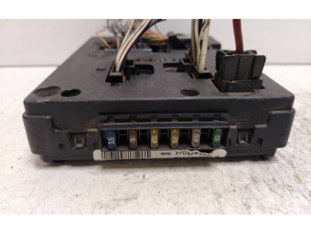 Блок предохранителей 7703297930, 8108502400B   Renault Scenic I    