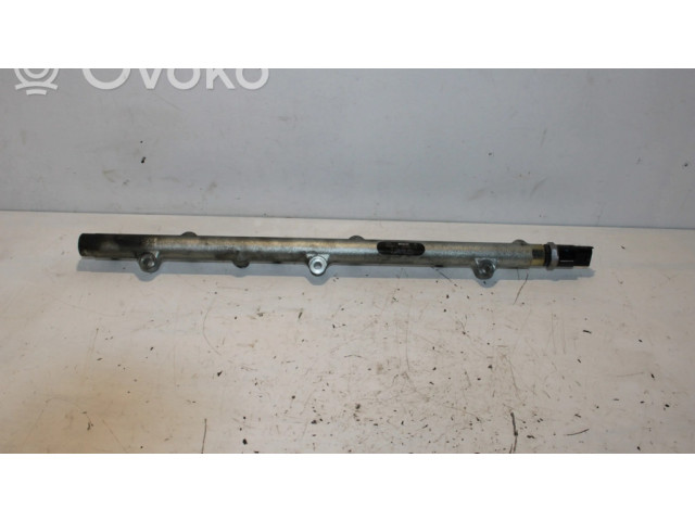 Vstřikovací lišta 0445216002   BMW 5 E39  pro naftový motor 2.5 256D1 Dyzelis