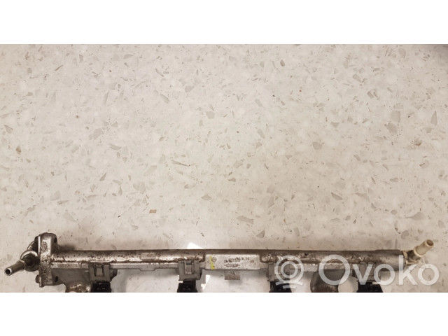 Vstřikovací lišta 9D2809H487   Ford Focus  pro benzínový motor 1.8  