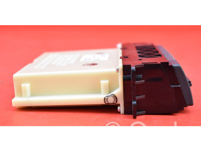 Блок управления климат-контролем 146570-4521   Honda Legend