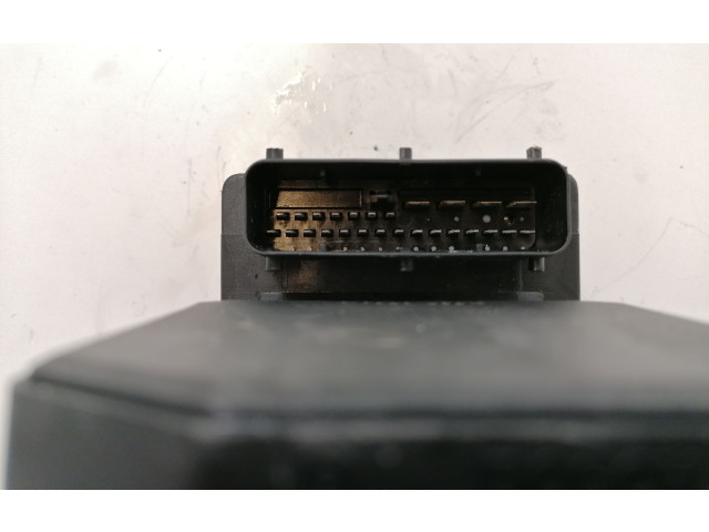 Блок АБС 8E0614111P, 0273004133   Audi  A4 S4 B5 8D  1994-1999 года