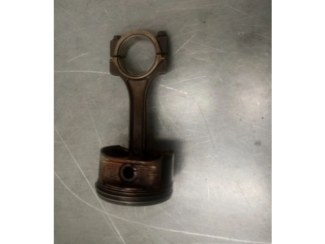 Píst 89017472   Hummer H2     