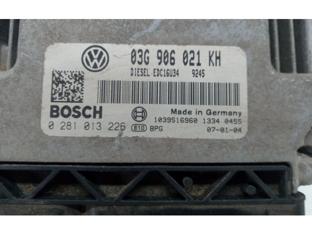 Řídící jednotka 03G906021KH, 0281013226   Volkswagen Golf SportWagen 2007