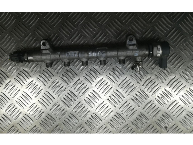 Vstřikovací lišta 0445214351, 314002A640   KIA Carens III    D4FD 