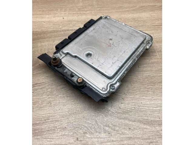 Řídící jednotka 5M6112A650BA, 0281012530   Mazda 3 I 2003