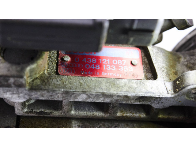 Vstřikovací lišta 0438121087, 0481333535   Audi 80 90 B3     