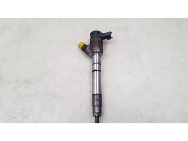 Vstřikovač 338002A610   Hyundai i30  pro naftový motor 1.6 D4FB 