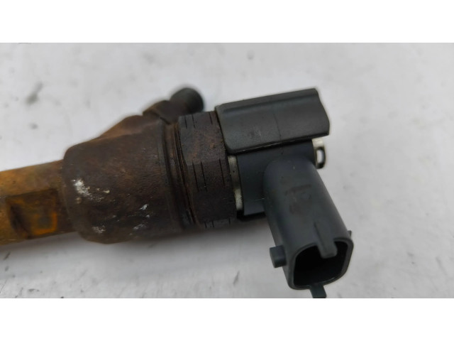 Vstřikovač 0445110320, 338002A900   Hyundai i30  pro naftový motor 1.6  