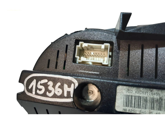 Přístrojová deska  Mercedes-Benz R W251 2006 A2515400548, A2515402211  