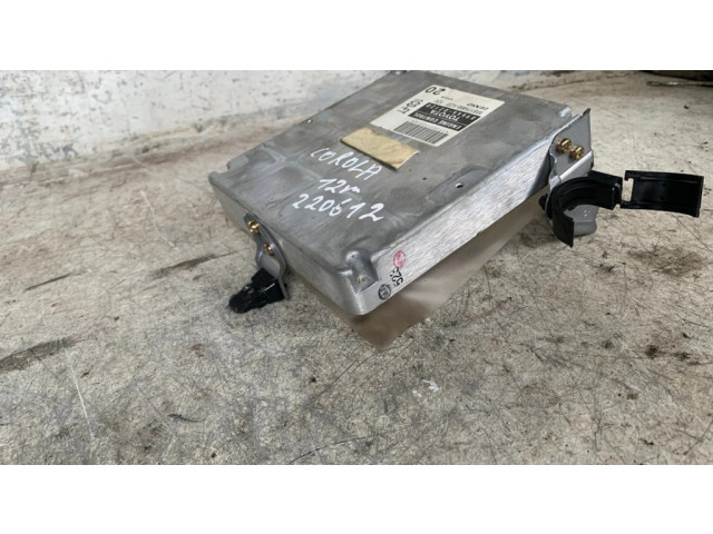 Řídící jednotka 8966602120   Toyota Corolla E120 E130 2004