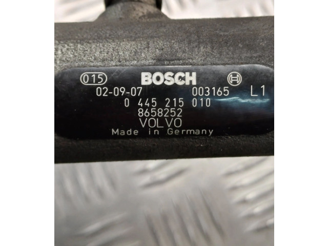 Vstřikovací lišta 8658252, 0445215010   Volvo V70     