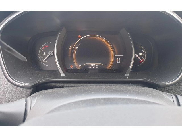 Přístrojová deska  Renault Megane IV 2018 126.495KM  