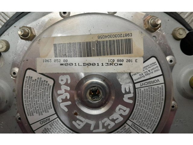 Подушка безопасности водителя 1C0880201E, 00390990T   Volkswagen New Beetle