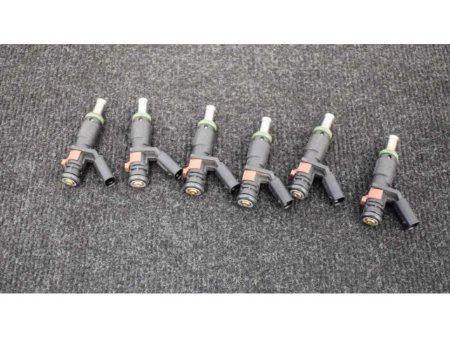 Vstřikovač A2720780123   Mercedes-Benz CLK A209 C209  pro benzínový motor 3.5  