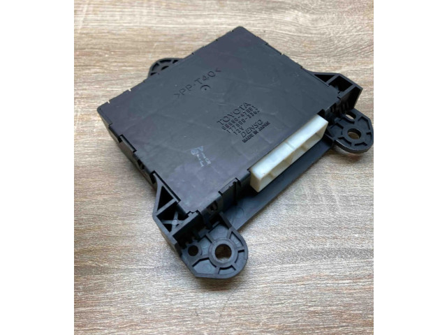 Блок управления климат-контролем 8865047051, 1776003362   Toyota Prius (XW20)