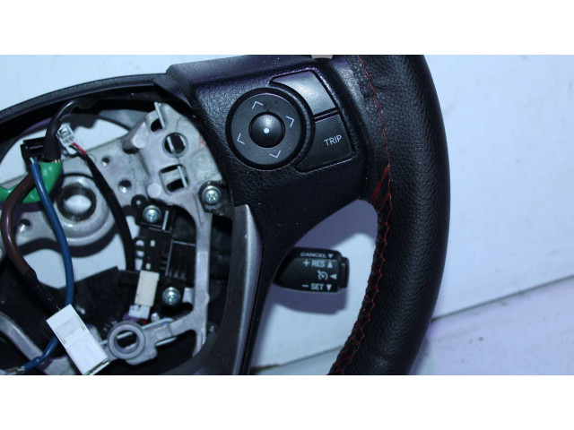 Руль Toyota RAV 4 (XA40)  2012 - 2018 года       