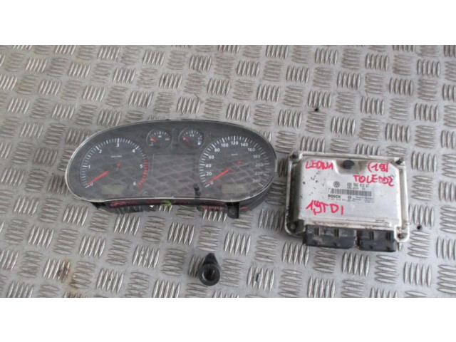 Přístrojová deska  Seat Toledo II (1M) 2001 038906012AT, W01M0920821B  