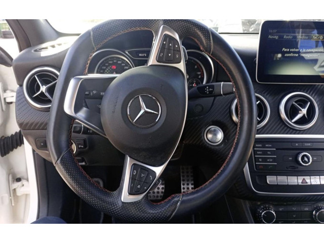 Volant Mercedes-Benz A W176 2017   