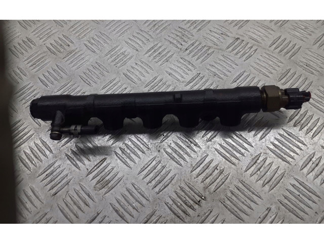 Топливная рампа 89458-12020   Toyota Corolla E120 E130  