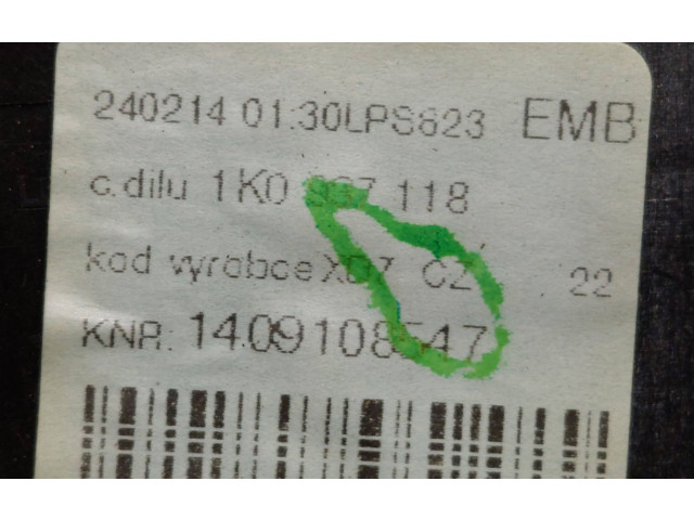   Pojistková skříňka 1K0937118, 1K0937132   Skoda Superb B6 (3T) 2014