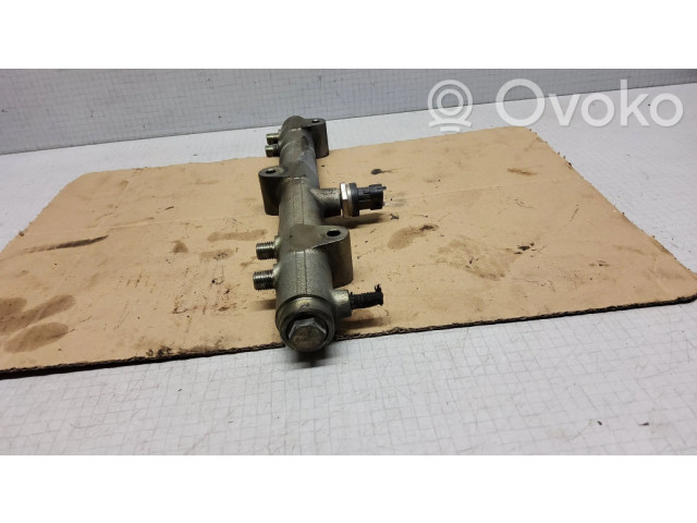 Топливная рампа 0445214041   Chrysler Voyager 2.8 