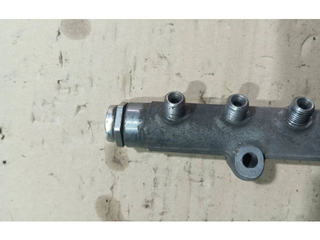 Vstřikovací lišta 30777554, 002846   Volvo S80    D5244T4 