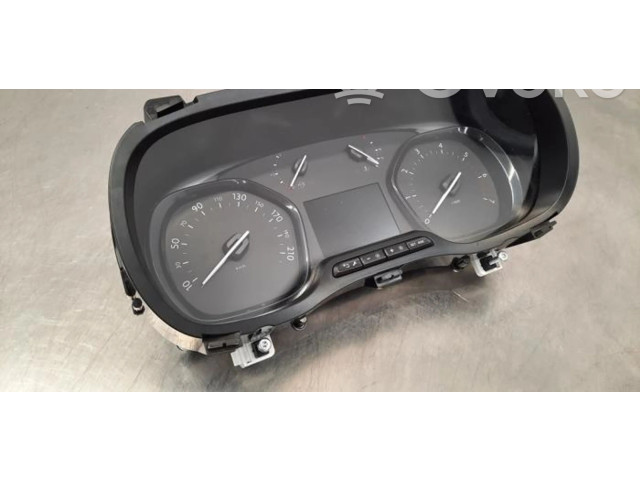 Přístrojová deska  Peugeot Expert 2020 9831168780  