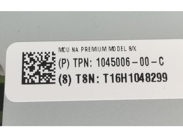 Дисплей    1045006-00-C, 1002294-00-H   Tesla Model X