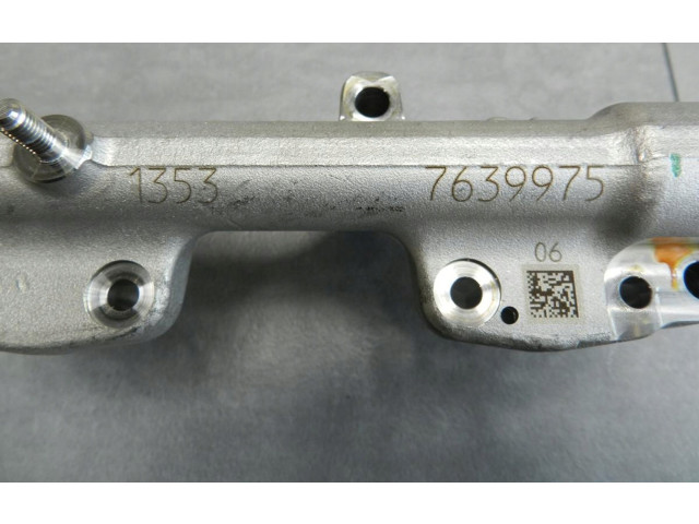 Vstřikovací lišta 8643665   BMW 2 F22 F23  pro benzínový motor 3.0  