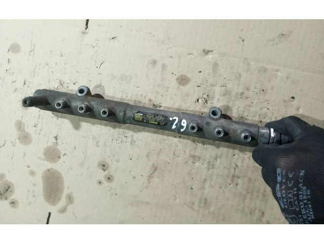 Vstřikovací lišta 30777554, 002844   Volvo S80    D5244T4 
