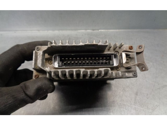 Řídící jednotka 0055455532, 0280800204   Mercedes-Benz E W124 1986