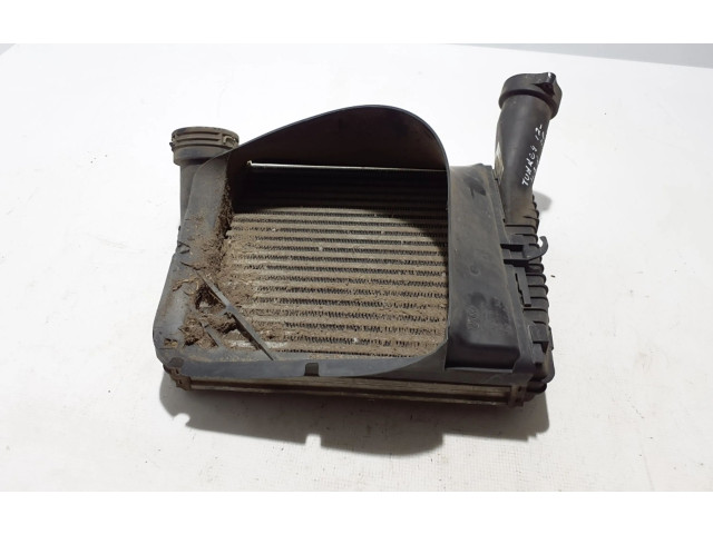 Интеркулер  7L6145804A   Volkswagen Touareg II 