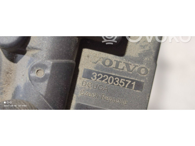 Блок управления топливного насоса 32203571   Volvo XC90