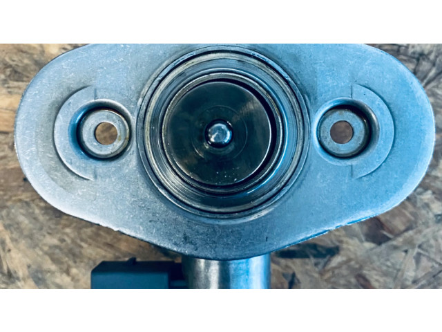 Vstřikovací čerpadlo 13517584461, 0261520148   BMW 3 GT F34  pro benzínový motor 2.0 N20B20B 