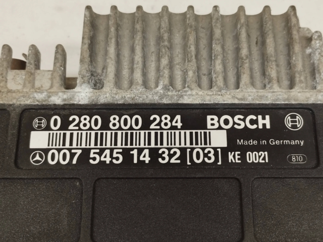 Řídící jednotka 0075451432, 0280800284   Mercedes-Benz 190 W201 1992